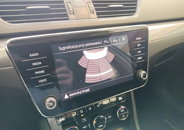 Skoda Superb cena 74900 przebieg: 149999, rok produkcji 2020 z Poznań małe 466